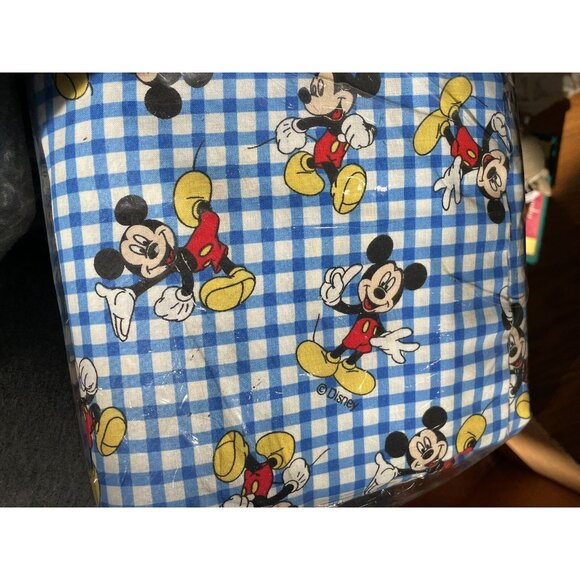Mickey Mouse Disney 4 Yds-sewing fabric material By Springs Industry-06/26/2005 - Picture 2 of 8